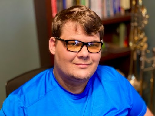 Mason Egger headshot